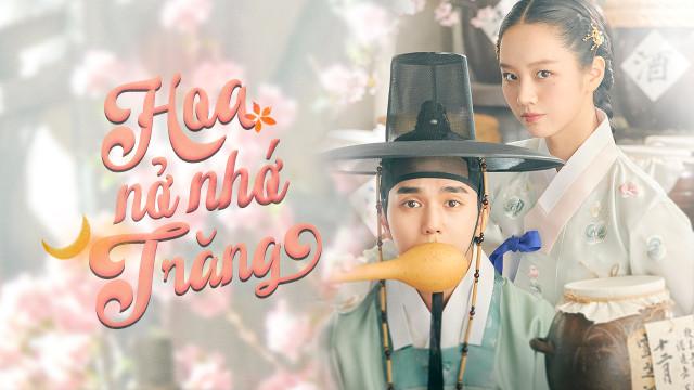 Nghĩ Về Trăng Khi Hoa Nở